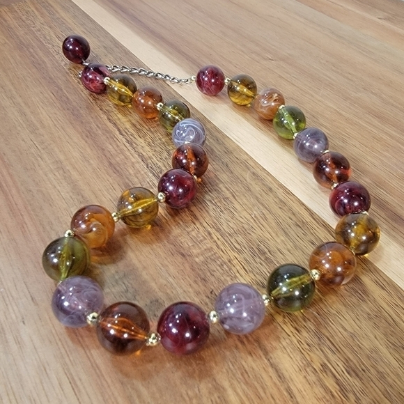 Jewel tone multi color necklace - Picture 10 of 14